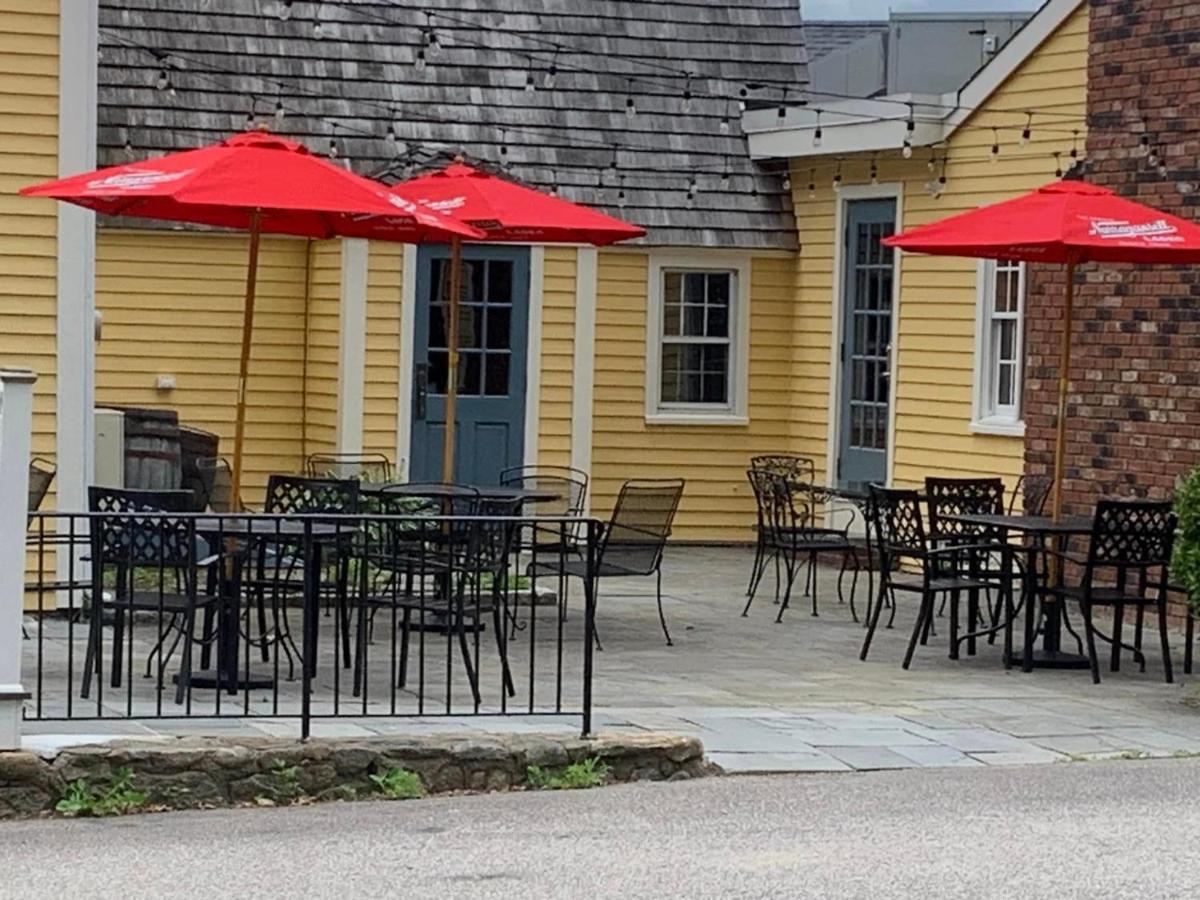 The General Stanton Inn Charlestown Exterior photo